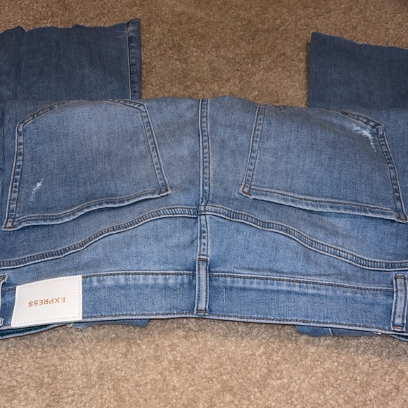 NWT! Flare jeans - Picture 3 of 5